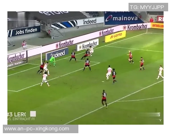 莱万重返德甲对阵旧主拜仁球迷怒斥其忘恩负义行为